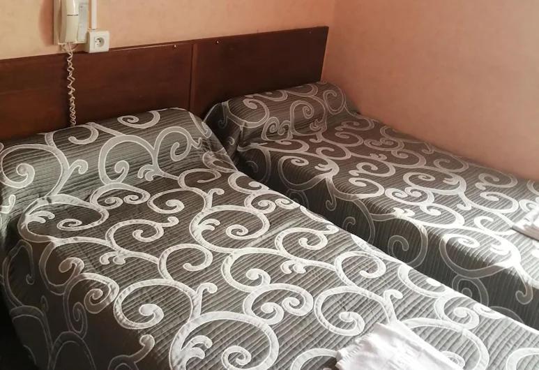 Hotel - Restaurant - Bar Saint Avit L Hotel Des Tchoumjeu لورد المظهر الخارجي الصورة